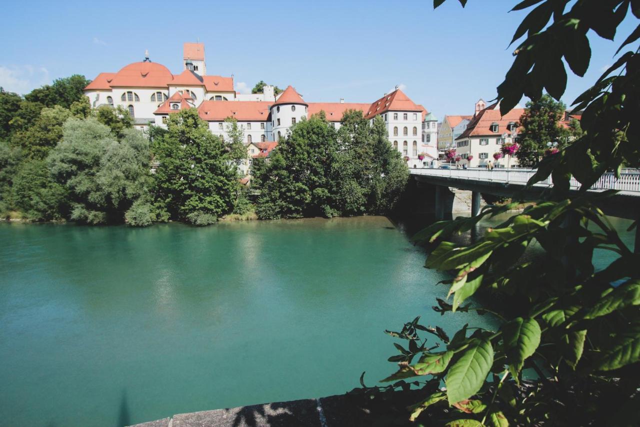 Gaestehaus Schoeberl Bed and Breakfast Füssen Esterno foto